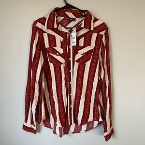 Pearl snap button down - NWT